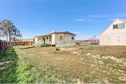 20695 Dale Evans Pkwy, Apple Valley, CA 92307 - Photo 4