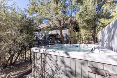 1140 Eagle Mountain Drive, Big Bear City, CA 92314 - Photo 18