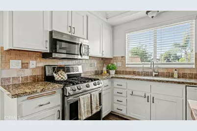 22320 Spur Brook Drive, Wildomar, CA 92595 - Photo 16