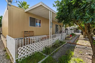 881 N Lake St #313, Hemet, CA 92544 - Photo 22