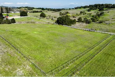 8 Oak Trail Ct, Murrieta, CA 92562 - Photo 14