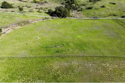 8 Oak Trail Ct, Murrieta, CA 92562 - Photo 16