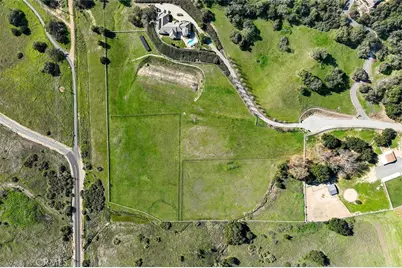 8 Oak Trail Ct, Murrieta, CA 92562 - Photo 20