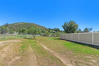 37790 Los Alamos Road, Murrieta, CA 92563 - Photo 34