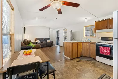 530 W Devonshire Avenue #37, Hemet, CA 92543 - Photo 12