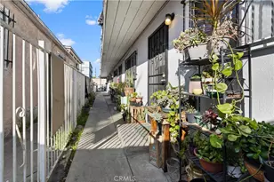 1622 Firestone Blvd, Los Angeles, CA 90001 - Photo 20