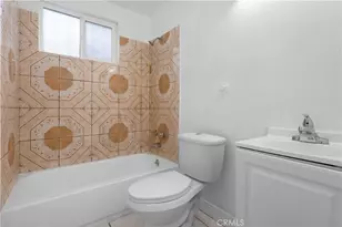 1622 Firestone Blvd, Los Angeles, CA 90001 - Photo 14