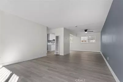 1622 Firestone Boulevard, Los Angeles, CA 90001 - Photo 8