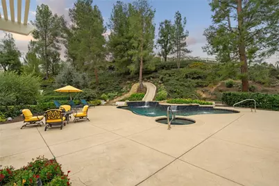 43925 El Lucero, Temecula, CA 92592 - Photo 10