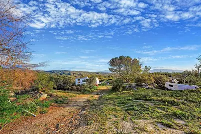 32805 Red Mountain, Hemet, CA 92544 - Photo 4