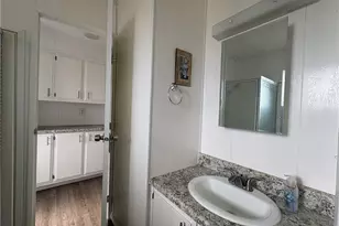 180 Santa Paula, Hemet, CA 92543 - Photo 8