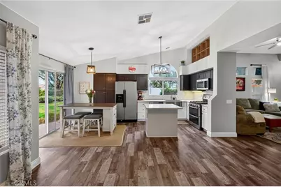 31648 Corte Esparza, Temecula, CA 92592 - Photo 2