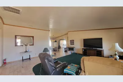 8756 Oakwood Avenue, Hesperia, CA 92345 - Photo 4