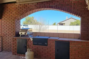 8756 Oakwood Ave, Hesperia, CA 92345 - Photo 30