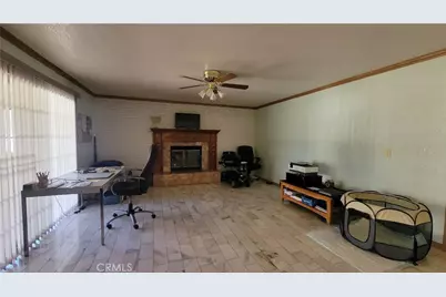 8756 Oakwood Avenue, Hesperia, CA 92345 - Photo 10