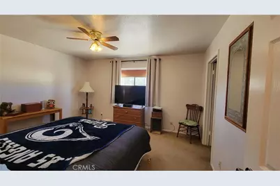 8756 Oakwood Avenue, Hesperia, CA 92345 - Photo 42