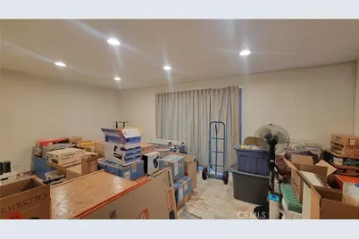 8756 Oakwood Avenue, Hesperia, CA 92345 - Photo 12