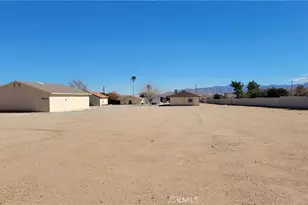 8756 Oakwood Ave, Hesperia, CA 92345 - Photo 58