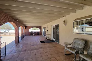 8756 Oakwood Ave, Hesperia, CA 92345 - Photo 32