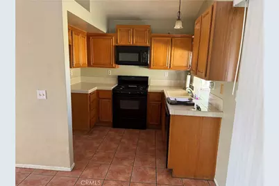 22322 Hillshore Court, Wildomar, CA 92595 - Photo 4