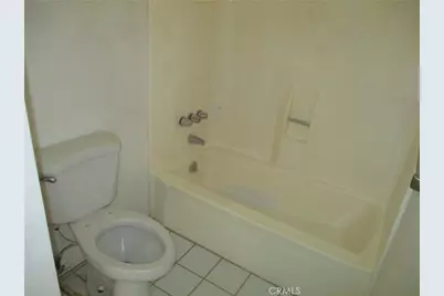 560 W 10th Street, Perris, CA 92570 - Photo 20