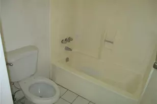 560 W 10th St, Perris, CA 92570 - Photo 20