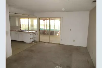 560 W 10th Street, Perris, CA 92570 - Photo 8