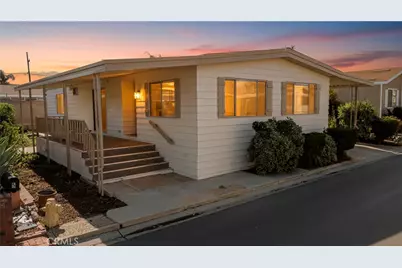 307 S Smith Avenue #5, Corona, CA 92882 - Photo 4