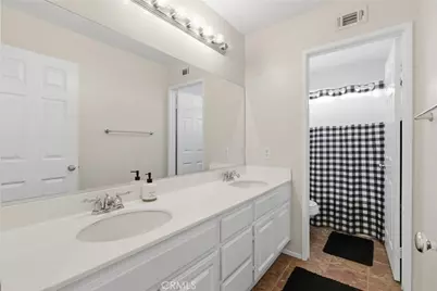 23634 Saratoga Springs, Murrieta, CA 92562 - Photo 20