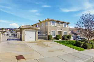 23634 Saratoga Springs, Murrieta, CA 92562 - Photo 2