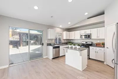 36798 Blanc Court, Winchester, CA 92596 - Photo 6