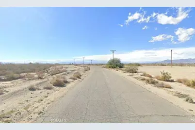 786 Crystal Avenue, Thermal, CA 92274 - Photo 2