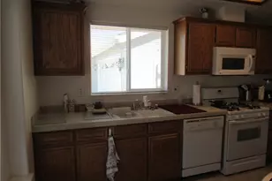 27250 Murrieta, Menifee, CA 92586 - Photo 6