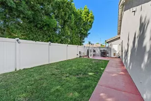 31429 Amsterdam, Winchester, CA 92596 - Photo 34