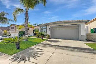 39620 Bonaire, Murrieta, CA 92563 - Photo 2