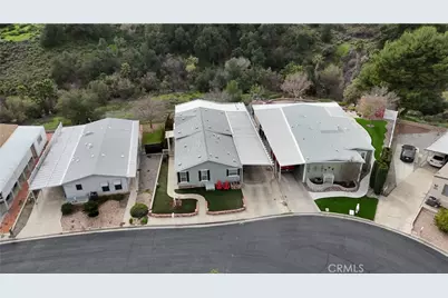 37967 Via La Colina, Murrieta, CA 92563 - Photo 2