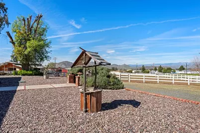 31675 Contour, Nuevo, CA 92567 - Photo 64