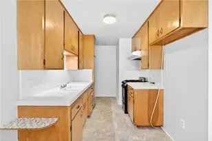 229 S Carmalita, Hemet, CA 92543 - Photo 10