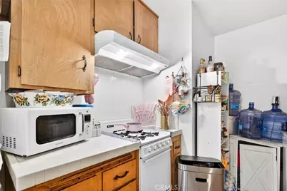 229 S Carmalita, Hemet, CA 92543 - Photo 24