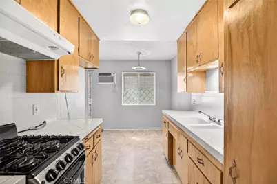 229 S Carmalita, Hemet, CA 92543 - Photo 12