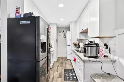 229 S Carmalita, Hemet, CA 92543 - Photo 18