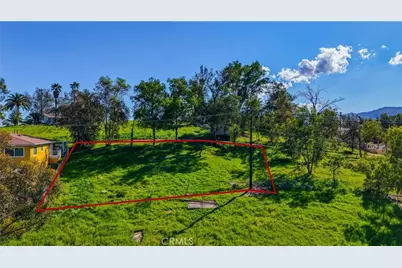 426 Sannelle Street, Lake Elsinore, CA 92530 - Photo 4