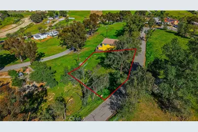 426 Sannelle Street, Lake Elsinore, CA 92530 - Photo 2