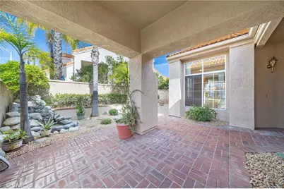 40466 Via Estrada, Murrieta, CA 92562 - Photo 6