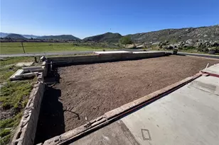 24515 California Ave, Hemet, CA 92545 - Photo 1