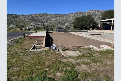 24515 California Avenue, Hemet, CA 92545 - Photo 2