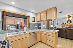 869 Fillmore Ct, Hemet, CA 92543 - Photo 8