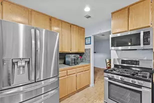 869 Fillmore Ct, Hemet, CA 92543 - Photo 10