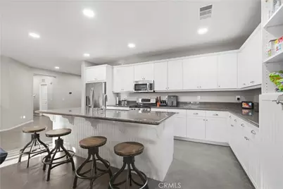 35831 Bobcat Way, Murrieta, CA 92563 - Photo 6