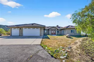 39475 Bruce Ln, Temecula, CA 92592 - Photo 8